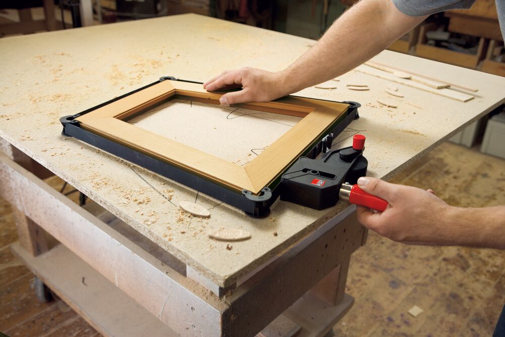 Juostinis spaustuvas BESSEY BAN700 Juostinis spaustuvas BESSEY BAN700