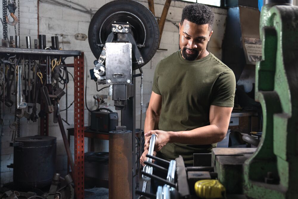 Didelės suspaudimo jėgos plieninis spaustuvas BESSEYS classiX GSL Didelės suspaudimo jėgos plieninis spaustuvas BESSEYS classiX GSL