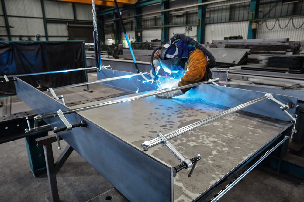 Spaustuvas Bessey prisitaikantys prie įvairių formų SLV komplektas Spaustuvas Bessey prisitaikantys prie įvairių formų SLV komplektas