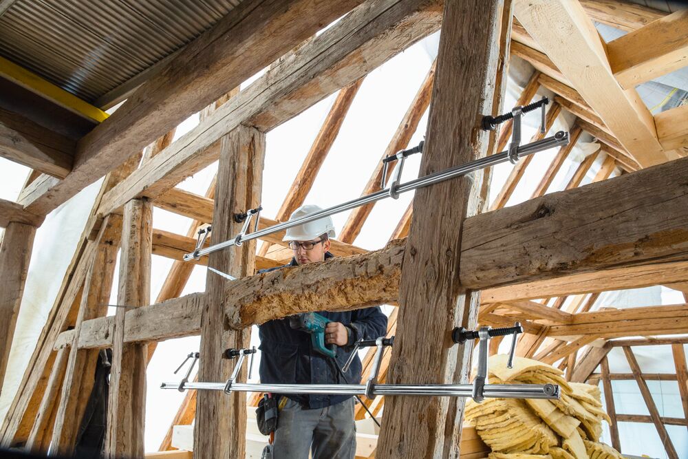 Spaustuvas Bessey prisitaikantys prie įvairių formų SLV komplektas Spaustuvas Bessey prisitaikantys prie įvairių formų SLV komplektas