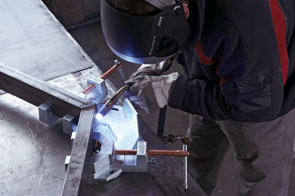 Suvirinimo kampų spaustuvų komplektas SM10-SET Suvirinimo kampų spaustuvų komplektas SM10-SET