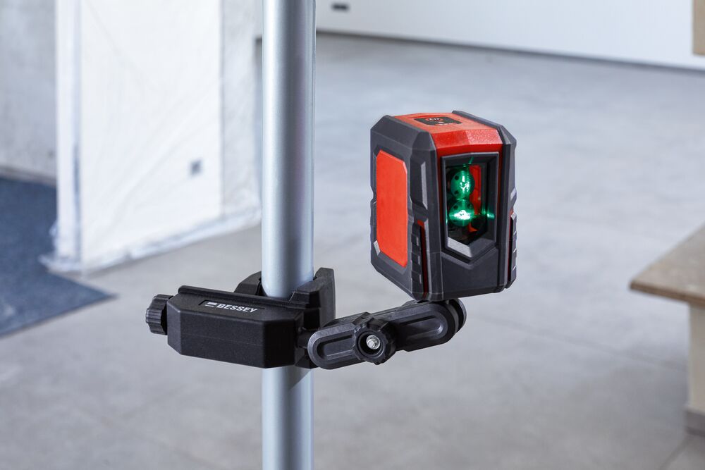 Lazerio laikiklis tvirtinimas prie telespinės atramos BESSEY STE-LH Lazerio laikiklis tvirtinimas prie telespinės atramos BESSEY STE-LH