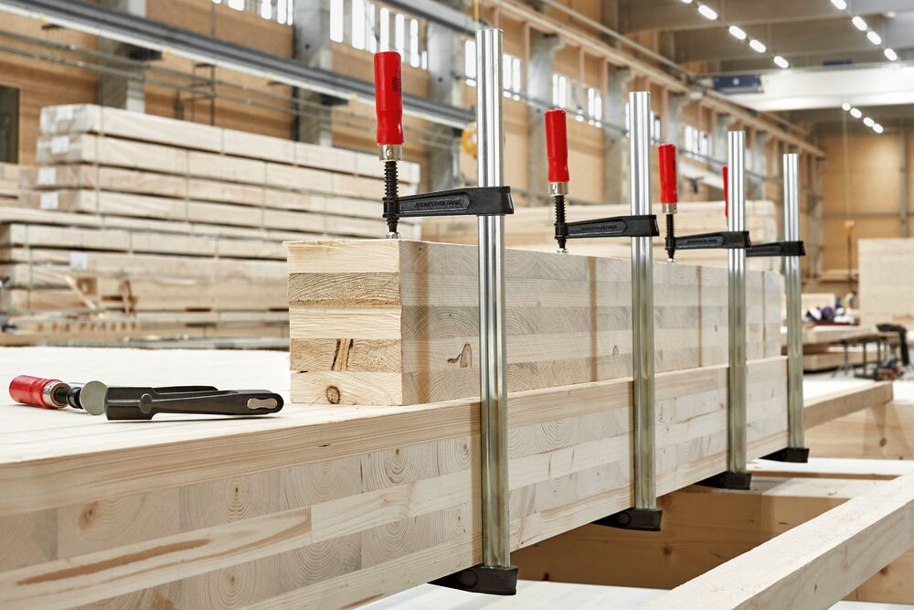 Didelės galios sraigtinis ketaus spaustuvas su medine rankena BESSEY TKPN-BE Didelės galios sraigtinis ketaus spaustuvas su medine rankena BESSEY TKPN-BE