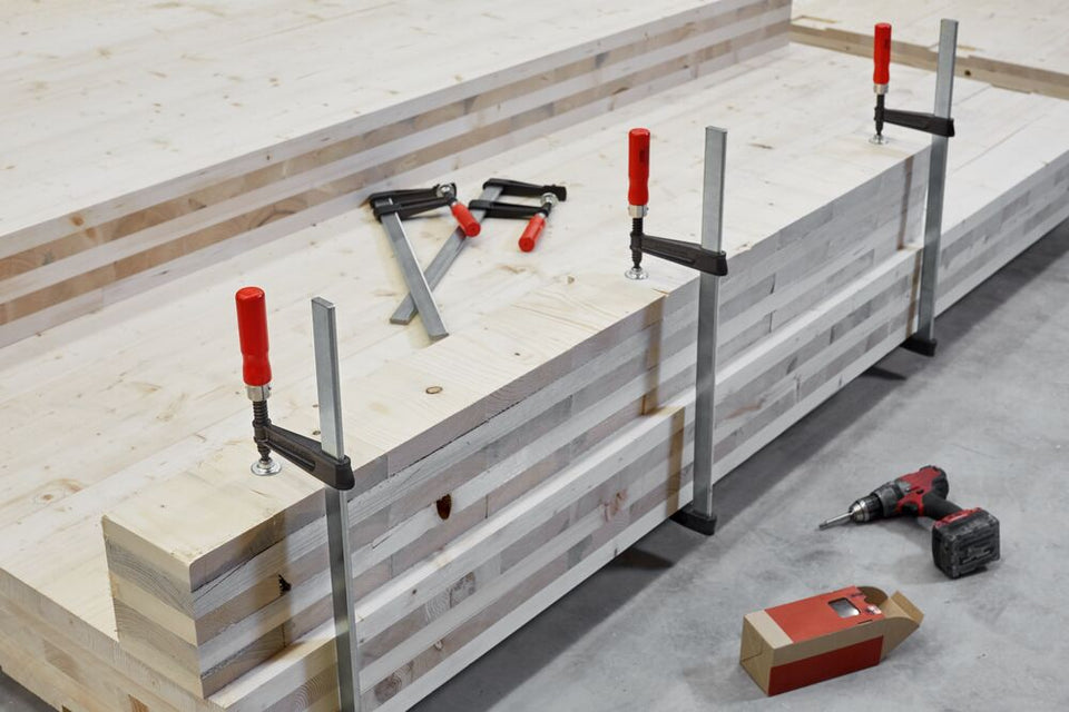 Didelės suspaudimo jėgos spaustuvai