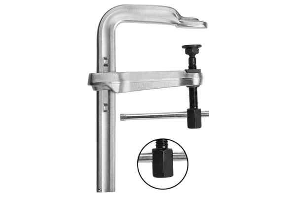 Didelės suspaudimo jėgos plieninis spaustuvas BESSEYS STBS