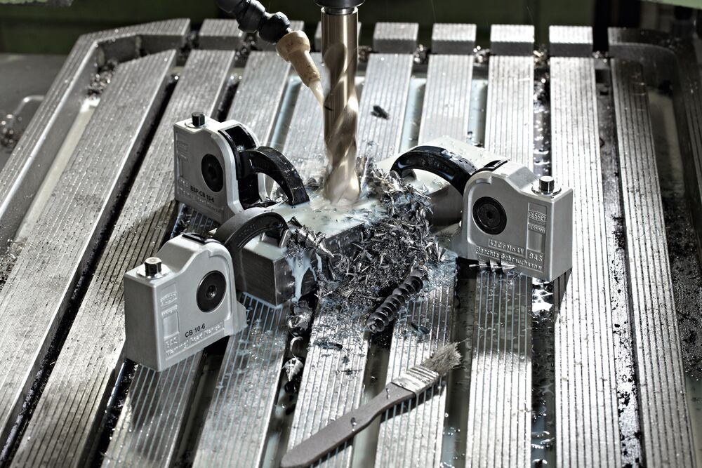 Staklių spaustuvas BAS-CB kompaktiškas kiaurinė tvirtinimo anga