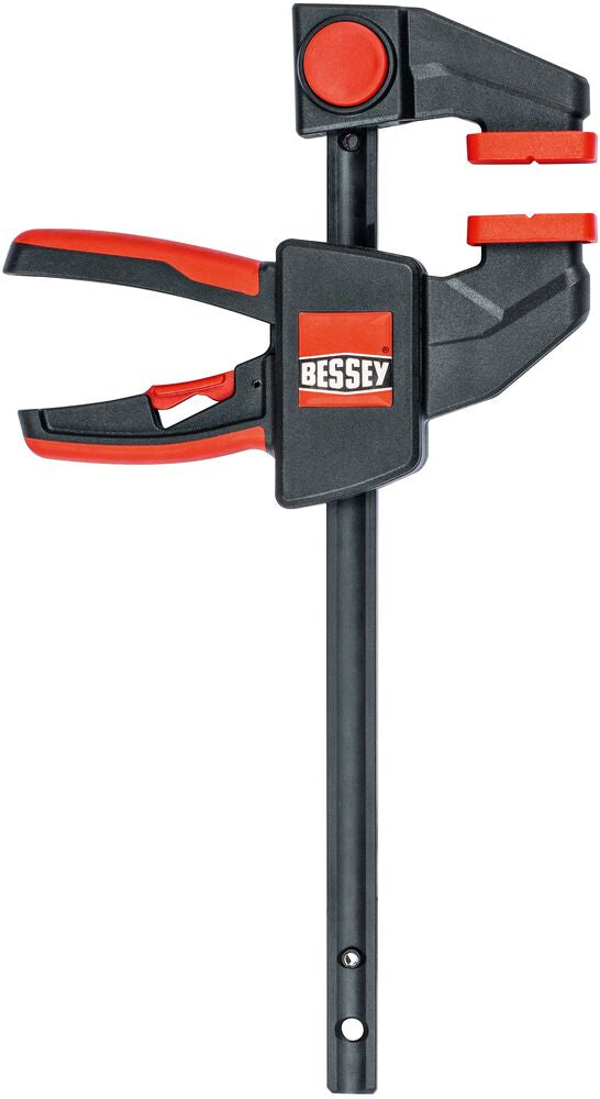 Spaustuvas BESSEY skirtas dirbti viena ranka EZ