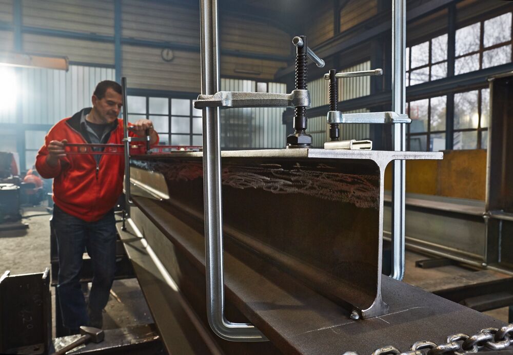 Didelės suspaudimo jėgos plieninis spaustuvas BESSEYS classiX GSL