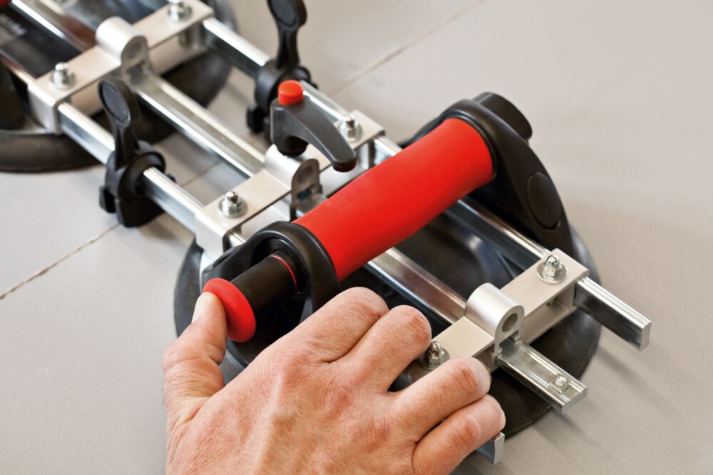 Plokščių sutempimo įrankis su siurbtukais BESSEY PS130