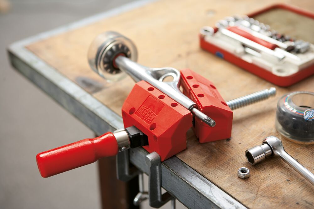 Mini spyruoklinis spaustuvas Bessey S10-ST