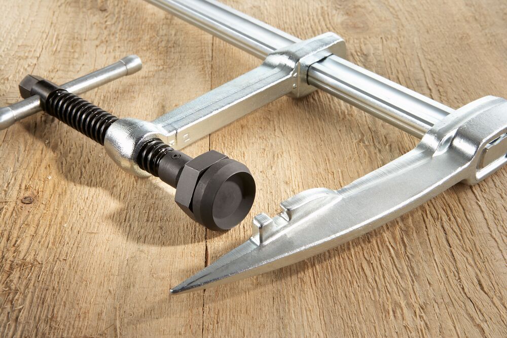 Spaustuvas gegnėms ir sijoms BESSEY SPZ