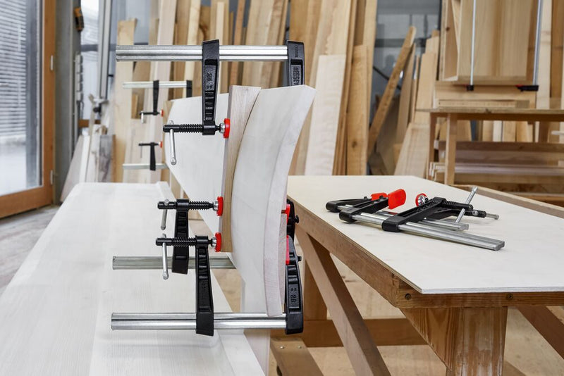 Sraigtinis ketaus spaustuvas su T-rankena BESSEY TG-K