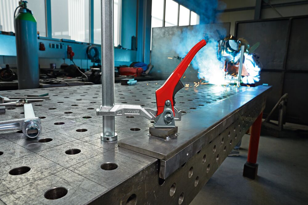 Suvirinimo stalo spaustuvai metalui Bessey TW