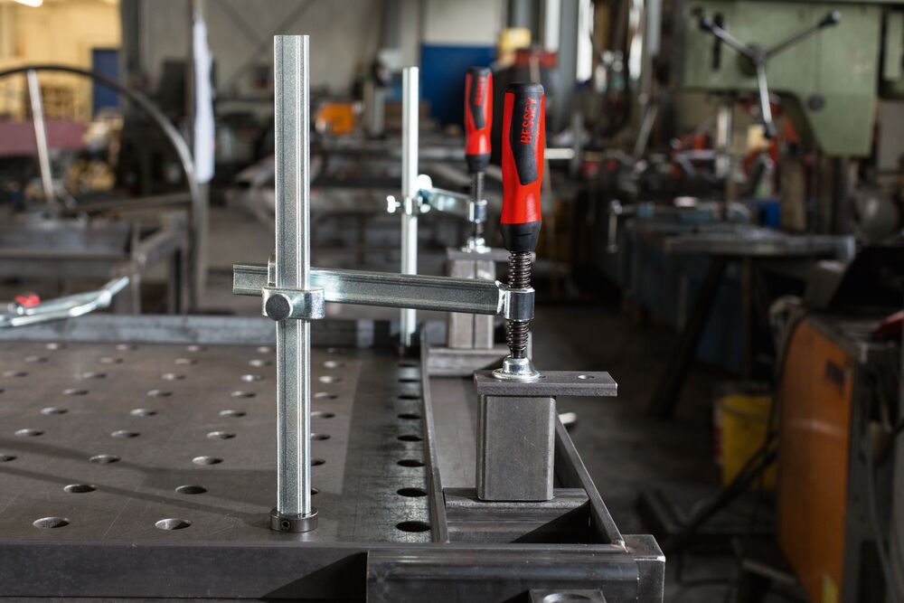 Stalo spaustuvas kintamo gylio BESSEY TWV